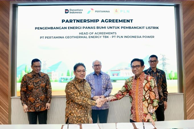 PGE Gandeng PLN IP Kembangkan Proyek Panas Bumi 530 MW