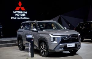 Mitsubishi Destinator Jadi Primadona Baru di Segmen SUV Keluarga Premium