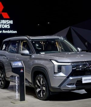 Mitsubishi Destinator Jadi Primadona Baru di Segmen SUV Keluarga Premium