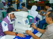 ROHTO Peduli Bagikan 1.200 Kacamata Gratis untuk Memperingati Hari Penglihatan Dunia