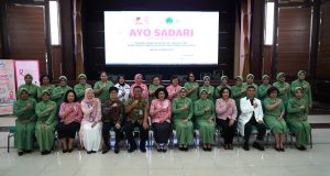 Unicharm dan YKPI Edukasi 1.000 Mahasiswi Tentang Kanker Payudara