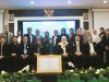 Serah Terima Sertifikat Akreditasi Perguruan Tinggi (APT) Universitas Usahid dengan Peringkat Unggul