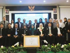 Serah Terima Sertifikat Akreditasi Perguruan Tinggi (APT) Universitas Usahid dengan Peringkat Unggul