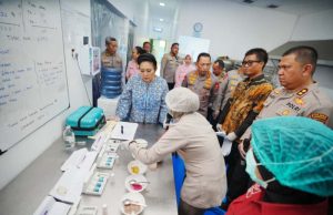 Kapolri-Ketua Komisi IV Tinjau SPPG di Jateng, Pastikan Dukung MBG