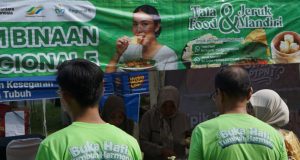 PTPN I Membawa Rasa Autentik di Pincuk Pecel Semanggi Bu Suyati