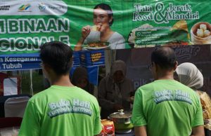 PTPN I Membawa Rasa Autentik di Pincuk Pecel Semanggi Bu Suyati