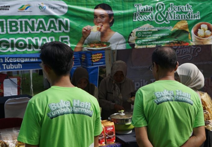 PTPN I Membawa Rasa Autentik di Pincuk Pecel Semanggi Bu Suyati