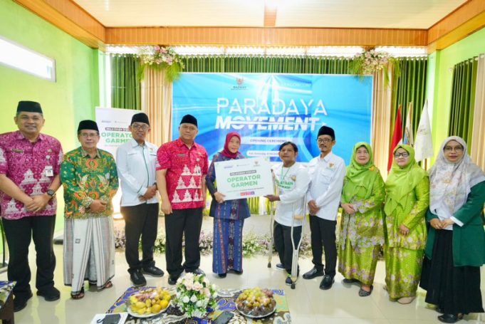 BAZNAS dan PT Paragon Technology and Innovation Beri Pelatihan Menjahit Bagi Mustahik di Semarang
