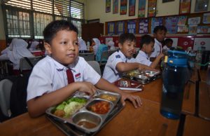 MBG Berdampak Nyata : Stunting Turun, Pola Makan Sehat Anak Terbentuk