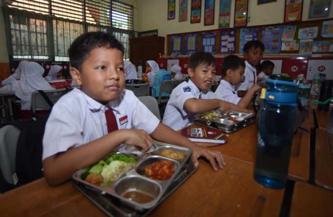 MBG Berdampak Nyata : Stunting Turun, Pola Makan Sehat Anak Terbentuk