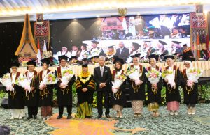 USAHID GELAR WISUDA KE-53 PERTAMA SETELAH RAIH AKREDITASI UNGGUL: 364 LULUSAN SIAP JADI WIRAUSAHAWAN DAN PROFESIONAL UNGGUL