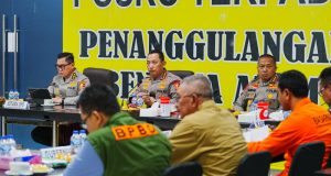 Kapolri Pimpin Rakor Bencana dengan Forkopimda Sumut, Bahu Membahu Tangani Bencana