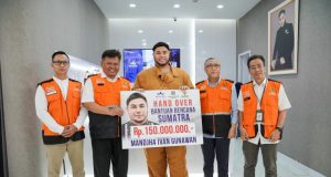 MANDJHA IVAN GUNAWAN SALURKAN DONASI UNTUK BENCANA SUMATERA MELALUI BAZNAS