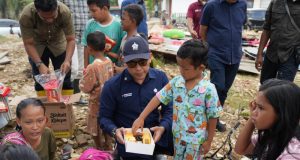 Bupati Aceh Tamiang Apresiasi PTPN IV PalmCo sebagai Perusahaan Pertama yang Bantu Korban Banjir