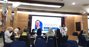 FISIP UHAMKA LATIH MAHASISWA HADAPI SITUASI KRISIS MELALUI WORKSHOP PR CRISIS