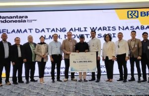 Komitmen BRI Life, Bayarkan Klaim dan Manfaat Sebesar Rp. 1,4 Miliar Kepada Nasabah Asuransi Pelita di Palembang