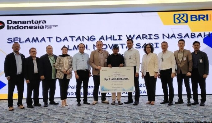 Komitmen BRI Life, Bayarkan Klaim dan Manfaat Sebesar Rp. 1,4 Miliar Kepada Nasabah Asuransi Pelita di Palembang