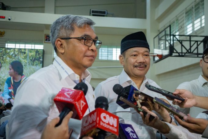 Melalui BAZNAS RI, UPZ KPK Salurkan Bantuan Kemanusiaan untuk Penyintas Banjir Sumatra