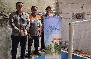 BRI Life Ulurkan Bantuan Penyediaan Air Bersih dan Sanitasi MCK di Desa Terdampak Banjir Bandang Sukabumi Jawa Barat