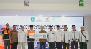Lewat BAZNAS RI, BAZNAS Kabupaten Bangka Tengah Salurkan Bantuan Bencana Banjir Sumatra Rp283 Juta