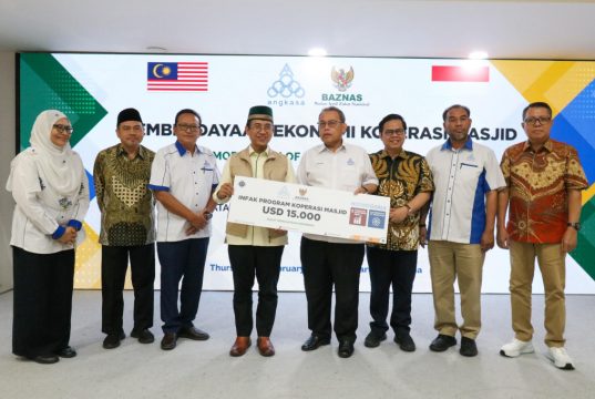 ANGKASA Malaysia Salurkan Bantuan untuk Koperasi Masjid Rp252 Juta melalui BAZNAS RI