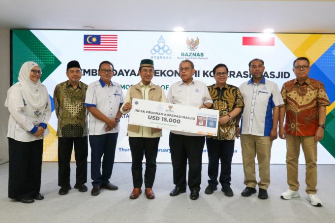 ANGKASA Malaysia Salurkan Bantuan untuk Koperasi Masjid Rp252 Juta melalui BAZNAS RI