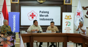 Gobel Group Salurkan Bantuan Kemanusiaan bagi Korban Bencana Lewat (PMI)