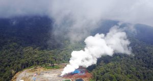 Dorong Pengembangan Panas Bumi di Bengkulu, PGE Serahkan Dokumen Teknis PLTP Bukit Daun ke PLN
