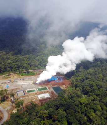 Dorong Pengembangan Panas Bumi di Bengkulu, PGE Serahkan Dokumen Teknis PLTP Bukit Daun ke PLN