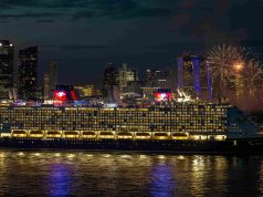 Kapal Disney Cruise Line Pertama yang Berlabuh di Asia