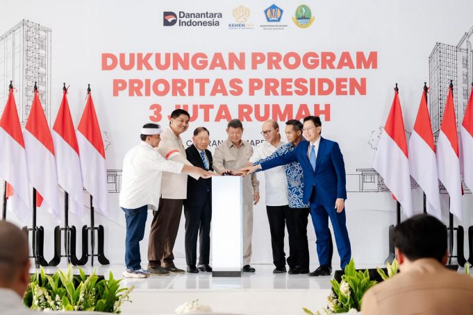 Pemerintah dan Danantara Tinjau Lokasi Pengembangan Hunian MBR di Cikarang
