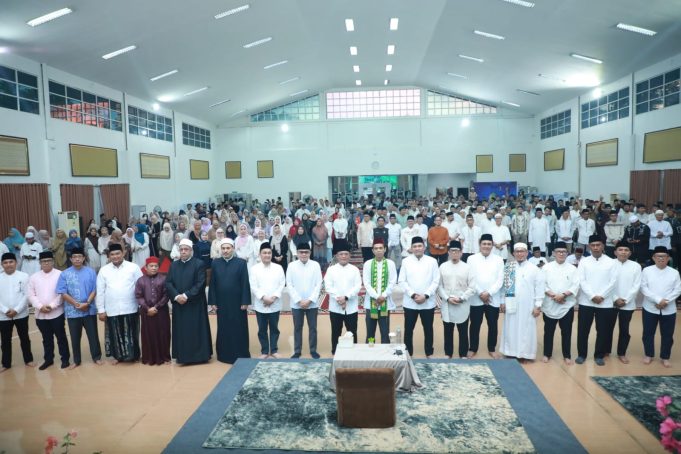 Pererat Kebersamaan di Bulan Suci, Semen Baturaja Gelar Tausiah Ramadan dan Buka Puasa Bersama Ustadz Abdul Somad