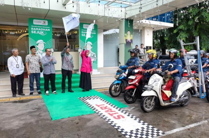 Ramadan Sejuk, BAZNAS RI Bersama Yayasan Amaliah Astra Bersihkan 5.000 AC Masjid