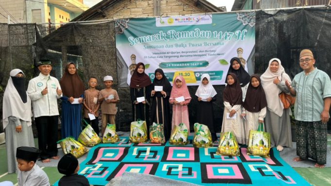 Rumah Bocil Pojok Nusantara Berbagi Kebahagiaan bersama Warga Tak Mampu dan Pekerja Jalanan