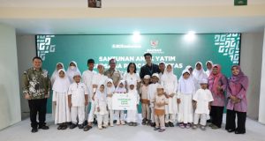Bersama BAZNAS RI, BCA Sekuritas Beri Santunan untuk Anak Yatim