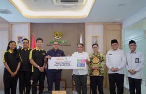 Berbagi Kebaikan, MR D.I.Y. Indonesia Serahkan Bantuan Natura Senilai Rp378 Juta melalui BAZNAS RI