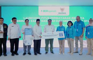 BCA Syariah Salurkan Zakat Nasabah kepada BAZNAS RI dan Hadirkan Fitur ZIS di BSya