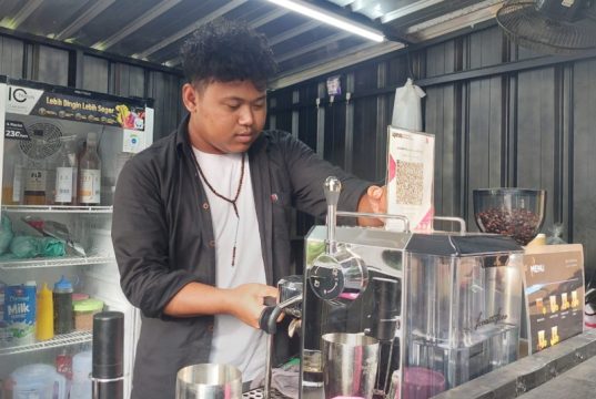 Berdaya Lewat ZCoffee BAZNAS, Mahasiswa UNISNU Jepara Kini Mampu Biayai Kuliah Sendiri