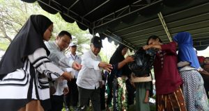 BAZNAS RI Beri Santunan Bagi 15 Keluarga Korban Meninggal Kecelakaan Kereta di Bekasi