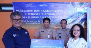 Mandiri Utama Finance (MUF) Hadirkan Program Bank Sampah di Rorotan, Jakarta Utara