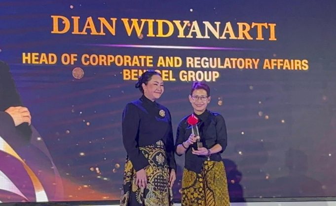 Dian Widyanarti Raih Indonesia Leading Women Awards 2026 sebagai Outstanding Leader in Regulatory Advocacy and Responsible Industry Policy