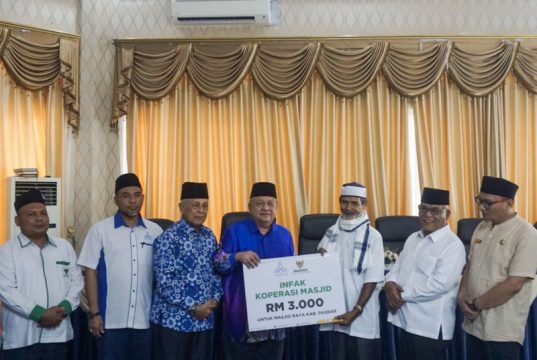 ANGKASA Malaysia Kembali Salurkan Infak Koperasi Masjid Melalui BAZNAS