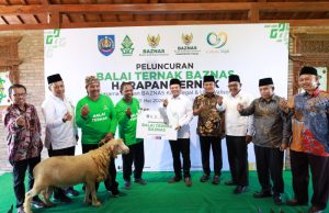 Bantu Ekonomi Mustahik, BAZNAS RI Remikan Balai Ternak di Tegal