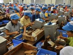 Larangan Bahan Tambahan Digodok, Industri Rokok Hadapi Ancaman PHK