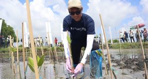 Berikan Dampak Nyata, J Trust Bank Wujudkan Program Perbankan Untuk Lingkungan