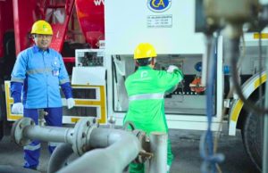 Di Balik Kemudi Angkutan BBM, Perannya Tak Terlihat Tapi Sering Terlibat Salurkan Energi