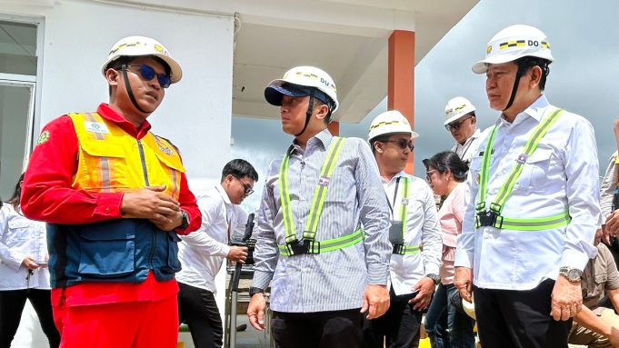 Mensesneg Tinjau Pembangunan Sekolah Rakyat Karya Brantas Abipraya