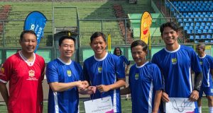 Friendly Match Combiphar dan PERSIB Perkuat Kolaborasi Olahraga dan Kesehatan untuk Masyarakat Indonesia