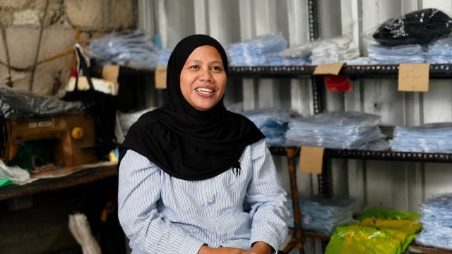 Merajut Kehidupan dari Titik Terendah, Kisah Perjuangan Ibu Ila Bersama PNM Mekaar