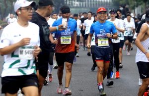Hadirkan Olahraga Yang Inklusif, Menkes dan Direksi BTN Jadi Guide Runner Disabilitas